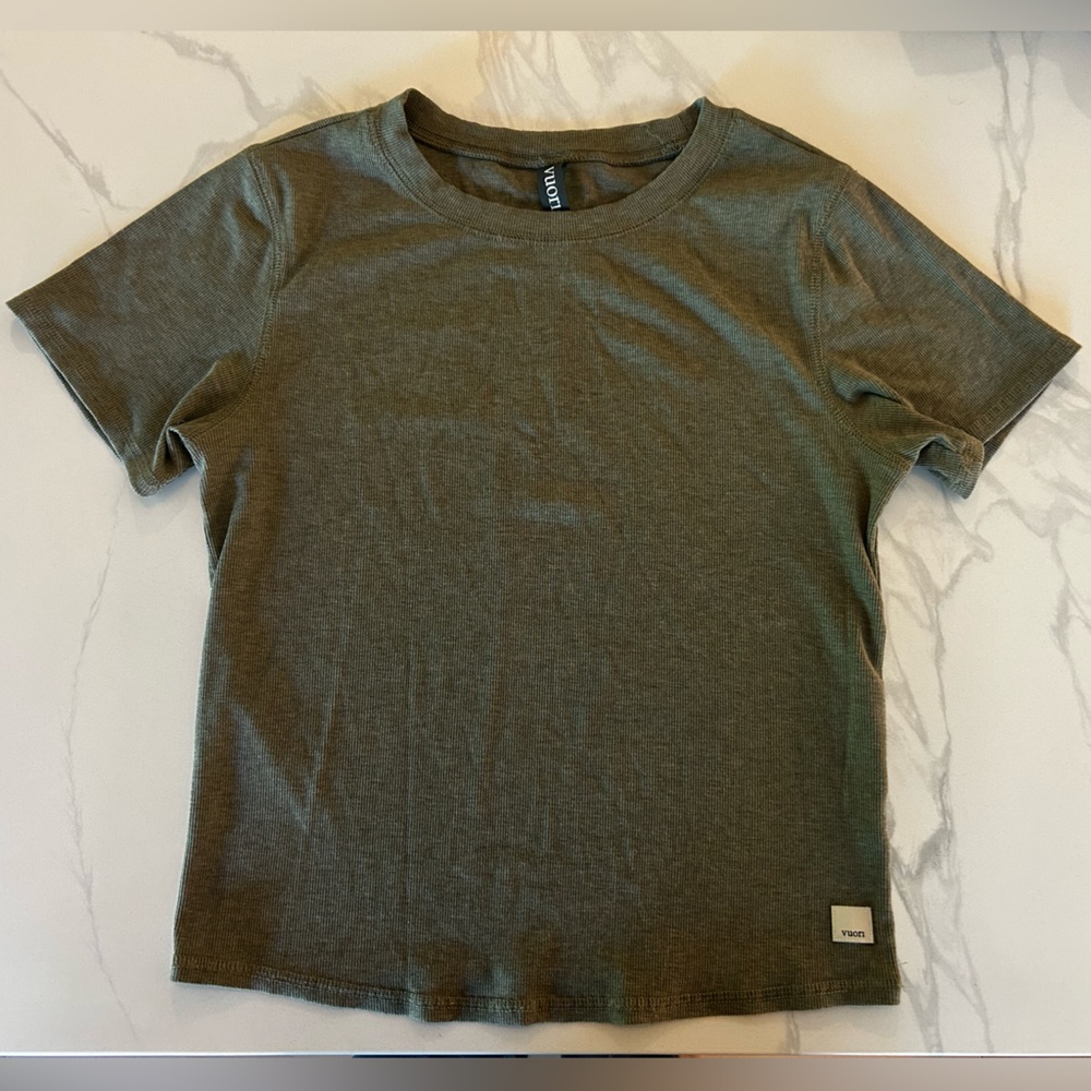Vuori Semi Crop Top